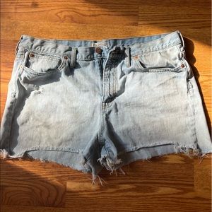 Madewell Light Wash shorts 32